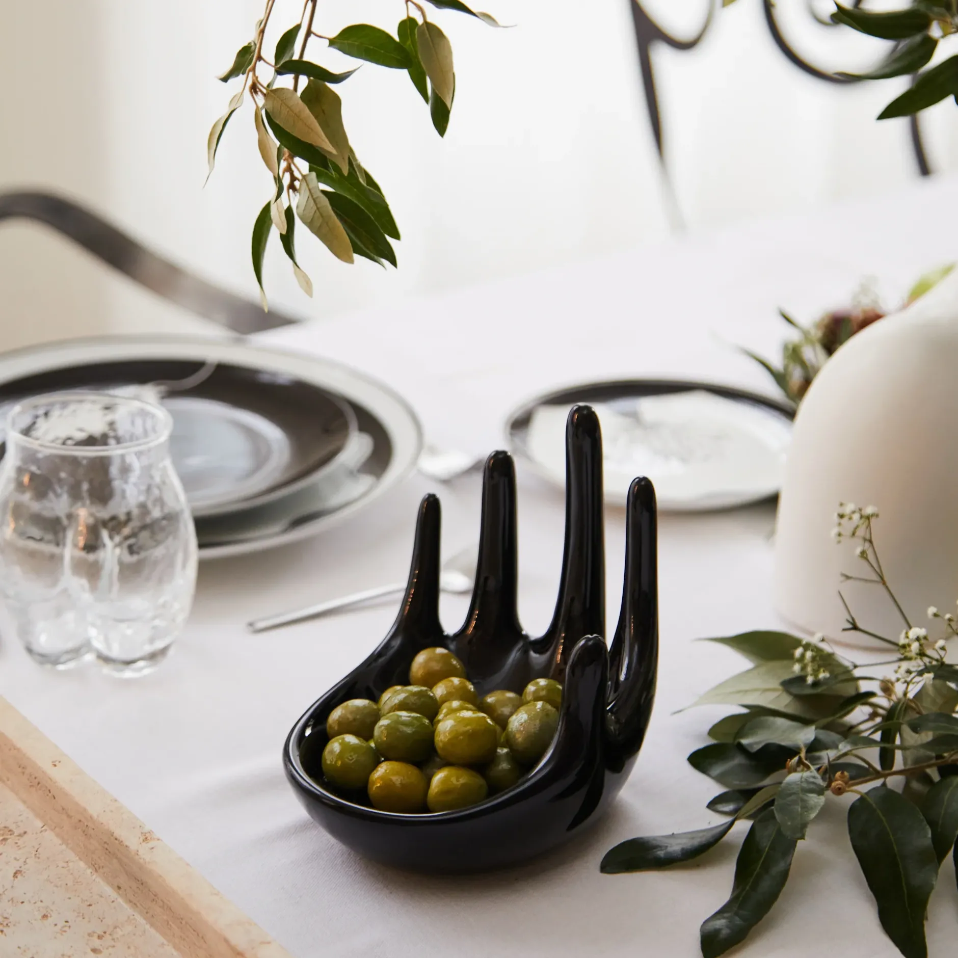 Anissa Kermiche Handful (Black)- Home