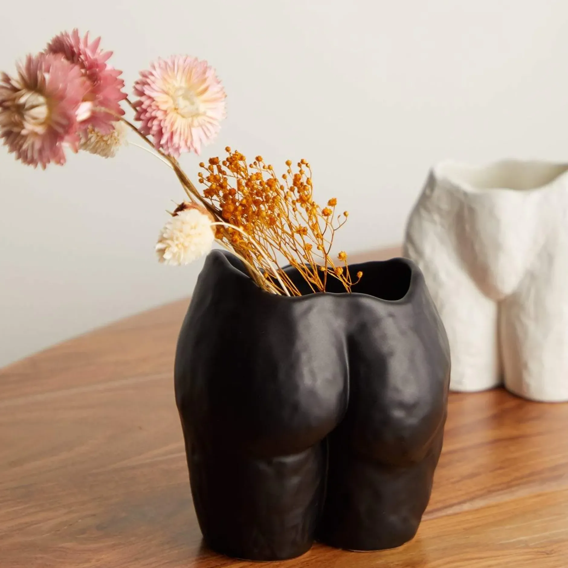 Anissa Kermiche Popotin Pot (Black)- Home