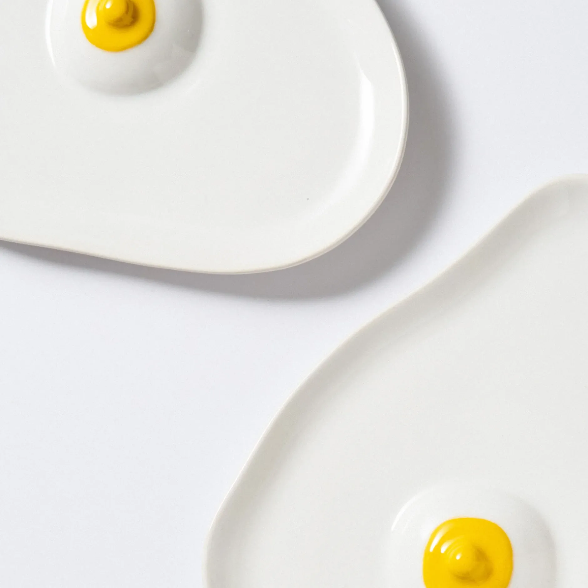 Anissa Kermiche Tatas Plates (High-Shine White, Yellow)- Home